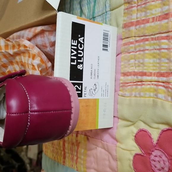 Livie & Luca Matilda Jane Rumba  Red and Pink Leather Petals Size 12 New in Box - Picture 4 of 5